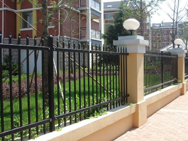 两横杆锌钢围栏护栏(图3)