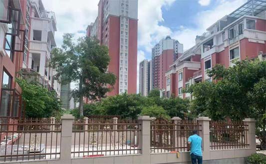 赣县欧洲城别墅庭院栏杆和大门(图1)